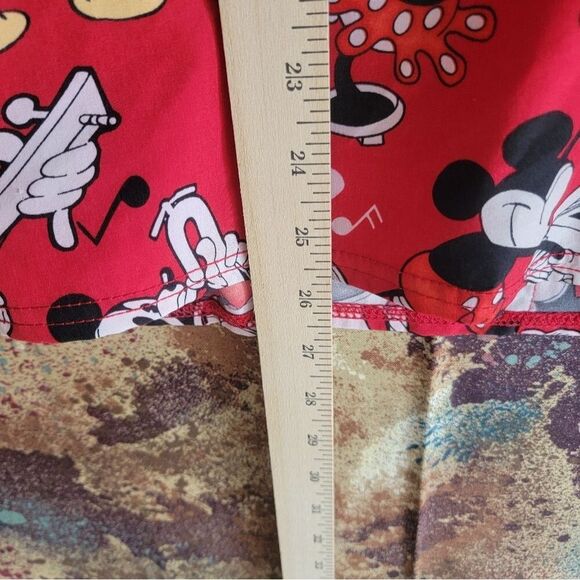 Disney Vintage  Mickey, Minnie & Donald Musical 3 Pocket Nurse Scrub Top 3XL - Picture 15 of 16